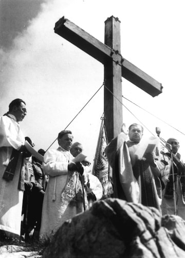 KAB-Bergkreuz Kampenwand: Weihe durch Kardinal Julius Döpfner 1969